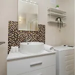 Comfortable With Balcony Remote Work Near A Nature Reserve By Renters Apartment *