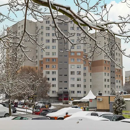 Comfortable With Balcony Remote Work Near A Nature Reserve By Renters