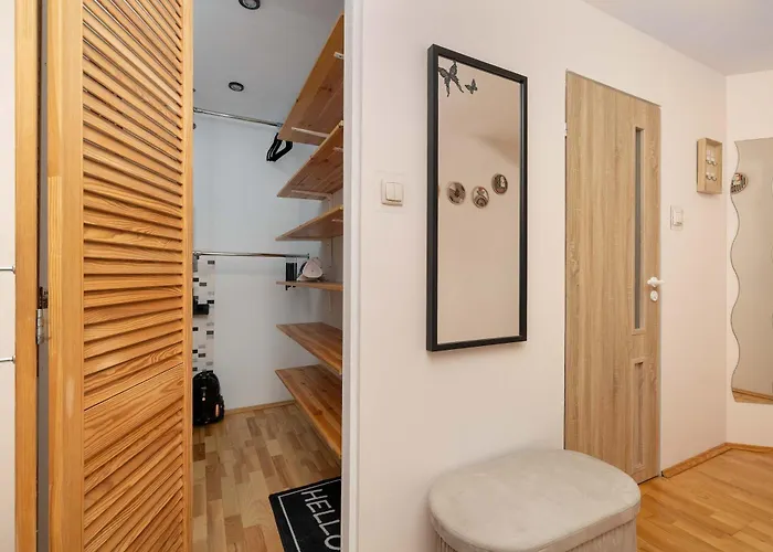 Comfortable With Balcony Remote Work Near A Nature Reserve By Renters *